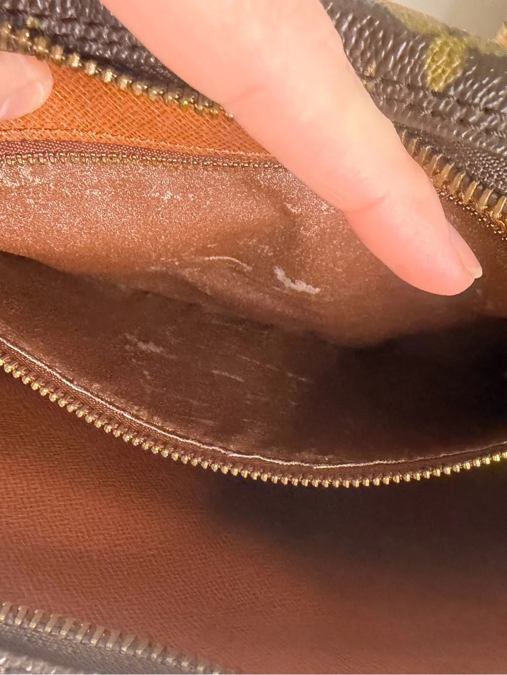 Authentic Louis Vuitton Marley Dragonne Clutch